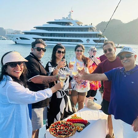 Scarlet Pearl Cruises - Wonder On Lan Ha Bay Hotel Ha Long Eksteriør billede
