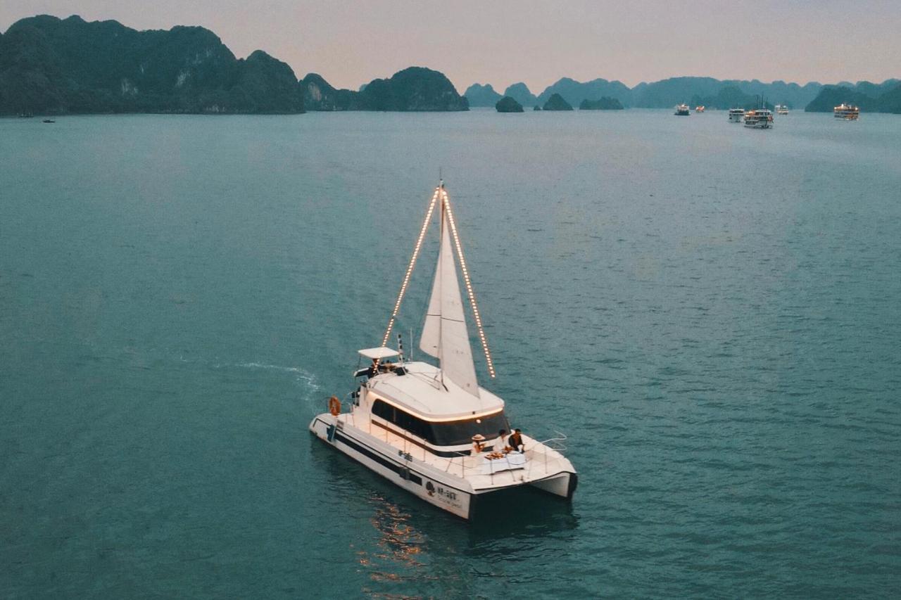 Scarlet Pearl Cruises - Wonder On Lan Ha Bay Hotel Ha Long Eksteriør billede