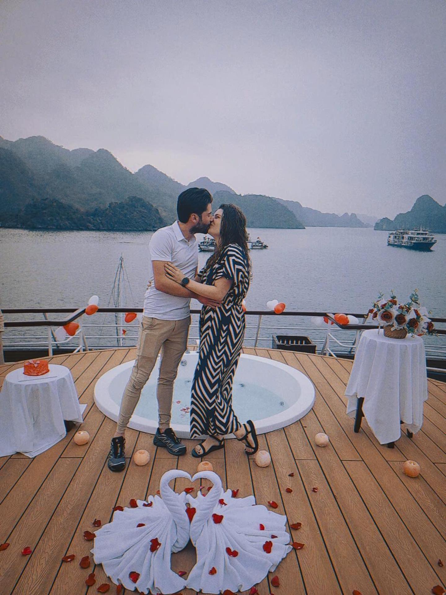 Scarlet Pearl Cruises - Wonder On Lan Ha Bay Hotel Ha Long Eksteriør billede