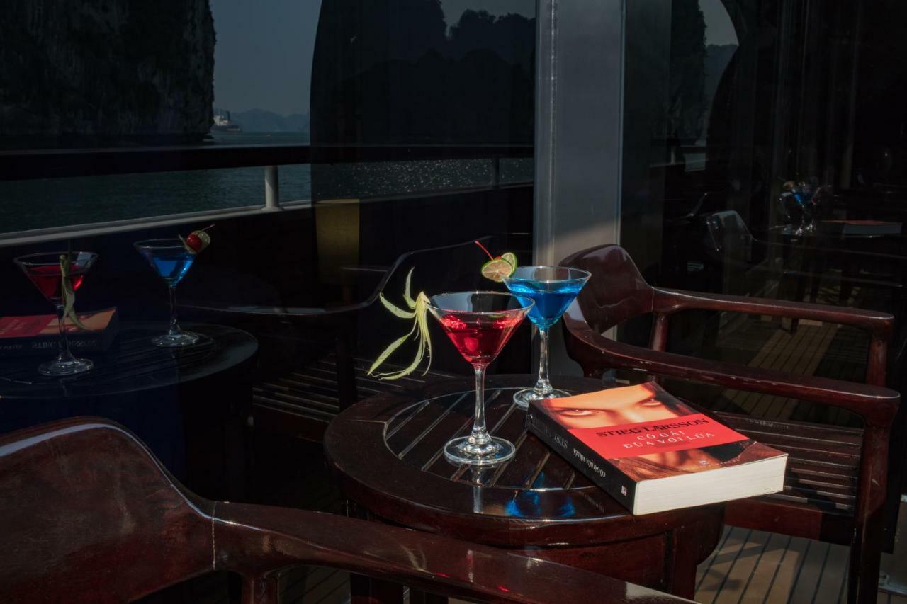 Scarlet Pearl Cruises - Wonder On Lan Ha Bay Hotel Ha Long Eksteriør billede
