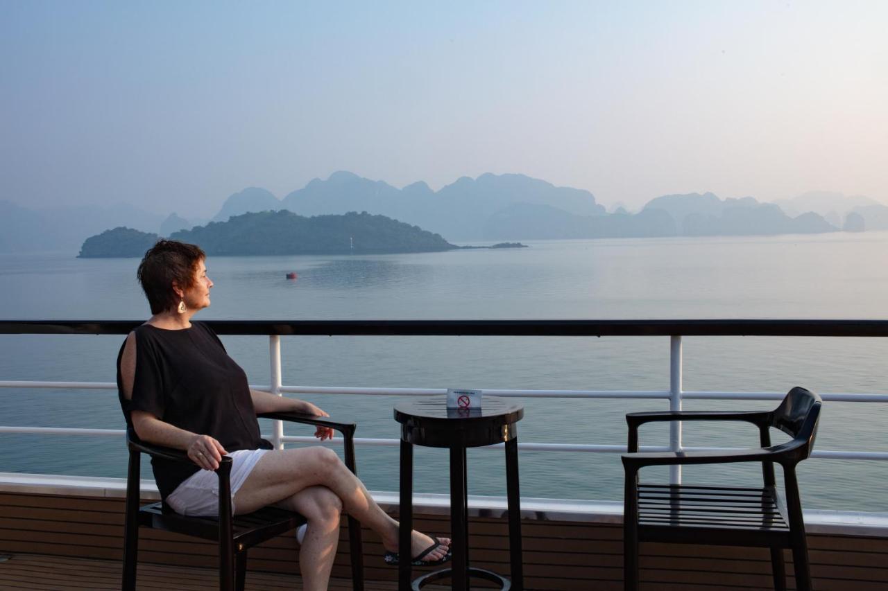 Scarlet Pearl Cruises - Wonder On Lan Ha Bay Hotel Ha Long Eksteriør billede