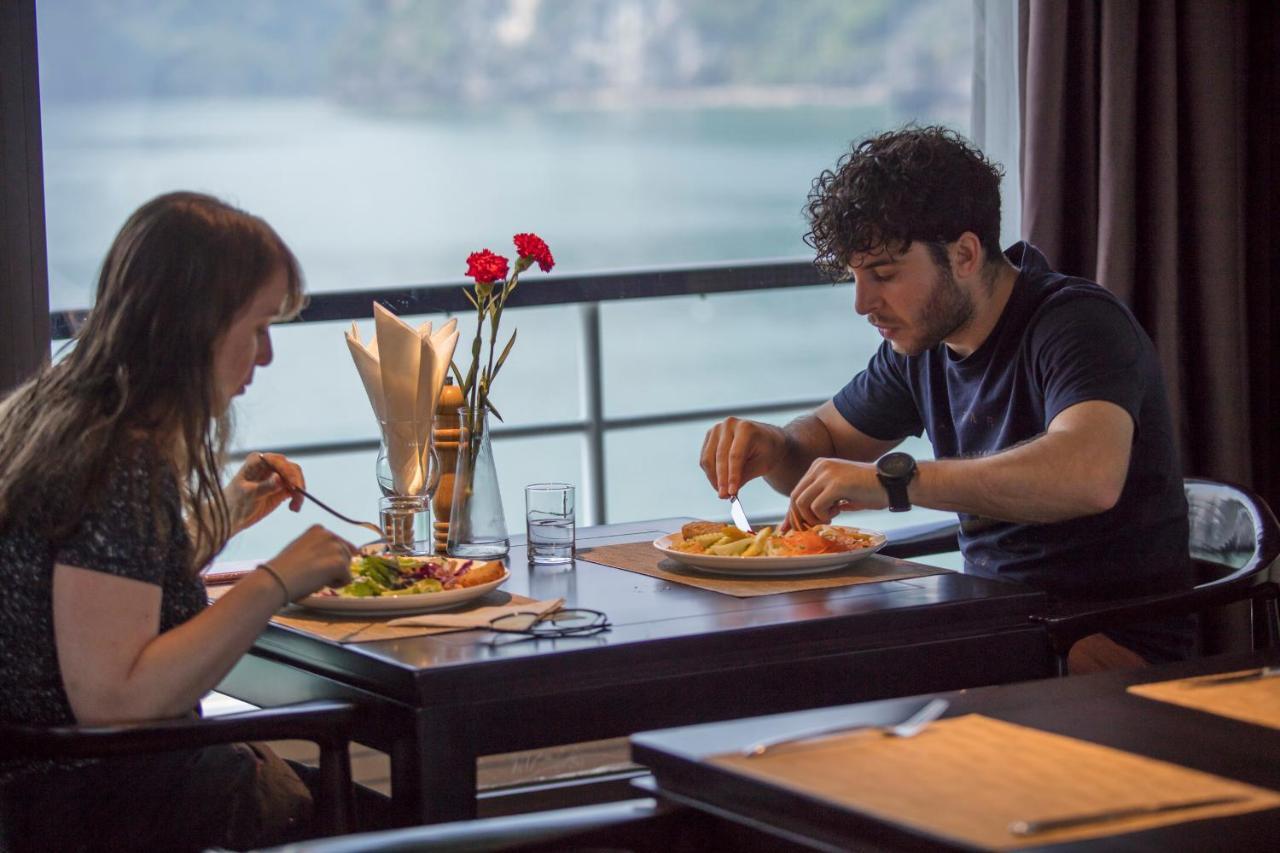 Scarlet Pearl Cruises - Wonder On Lan Ha Bay Hotel Ha Long Eksteriør billede